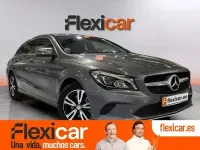 Usado Mercedes CLA200 Shooting Brake 136 CV (100 kW) 2017 Gris Familiar