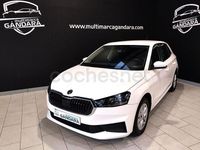 Usado Skoda Fabia Ambition 95 CV (69 kW) 2022 Blanco Utilitario