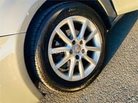 Usado Seat Leon Ecomotive 105 CV (77 kW) 2010 Gris / plata Utilitario