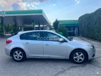 Usado Chevrolet Cruze LT 124 CV (91 kW) 2011 Blanco Berlina