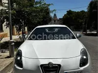 Usado Alfa Romeo Giulietta Distinctive 140 CV (102 kW) 2013 Blanco Utilitario