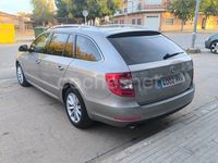 Usado Skoda Superb Active 140 CV (102 kW) 2014 Beige Familiar