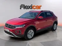 Usado VW T-Roc Life 110 CV (80 kW) 2022 Rojo SUV