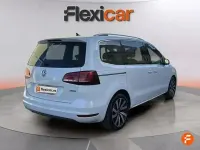 Usado VW Sharan Sportline 177 CV (130 kW) 2020 Blanco Monovolumen