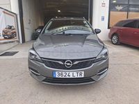 Usado Opel Astra Business Elegance 145 CV (106 kW) 2021 Gris / plata Familiar