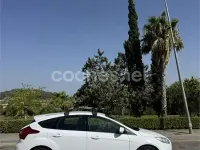 Usado Ford Focus Trend 115 CV (84 kW) 2011 Blanco Berlina