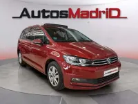 Usado VW Touran Advance 150 CV (110 kW) 2021 Rojo Monovolumen
