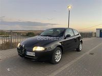 Usado Alfa Romeo 147 Impression 105 CV (77 kW) 2004 Negro Utilitario