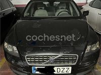 Usado Volvo S40 Momentum 136 CV (100 kW) 2006 Negro Berlina