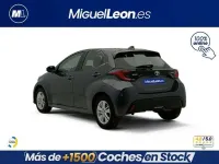Usado Toyota Yaris Active 116 CV (85 kW) 2024 Gris Utilitario