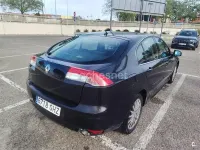 Usado Renault Laguna III Dynamique 150 CV (110 kW) 2008 Negro Berlina