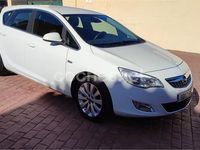 Usado Opel Astra Cosmo 140 CV (102 kW) 2012 Etiqueta c (verde) Berlina