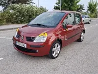 Usado Renault Modus Dynamique 80 CV (58 kW) 2005 Granate Monovolumen