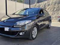 Usado Renault Mégane GrandTour Dynamique 130 CV (95 kW) 2012 Gris / plata Familiar