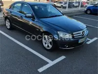 Usado Mercedes C220 Elegance 170 CV (125 kW) 2009 Granate Berlina