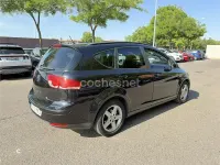 Usado Seat Altea XL Style 105 CV (77 kW) 2012 Negro Monovolumen