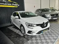 Usado Renault Mégane II Intens 115 CV (84 kW) 2022 Blanco Berlina