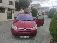 Usado Citroën C4 110 CV (80 kW) 2005 Granate Berlina