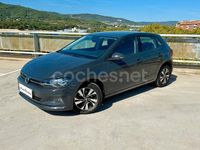 Usado VW Polo Advance 95 CV (69 kW) 2021 Gris / plata Berlina