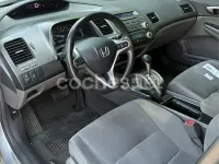 Usado Honda Civic Hybrid 115 CV (84 kW) 2007 Gris / plata Berlina