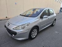 Usado Peugeot 307 90 CV (66 kW) 2006 Gris / plata Berlina