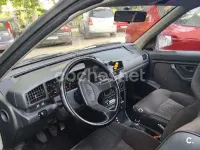 Usado Peugeot 405 125 CV (91 kW) 1992 Negro Berlina