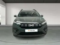 Usado Dacia Jogger Expression 110 CV (80 kW) 2025 Verde Monovolumen