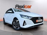 Usado Hyundai i20 101 CV (74 kW) 2022 Blanco Utilitario