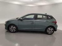 Usado Hyundai i20 84 CV (61 kW) 2024 Verde Berlina