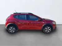Usado Dacia Sandero Comfort 101 CV (74 kW) 2022 Rojo Berlina
