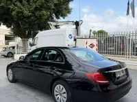 Käytetty Mercedes E200 160 HP (117 kW) 2019 Musta Sedan