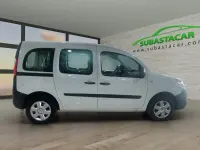 Usado Renault Kangoo 75 CV (55 kW) 2019 Blanco Monovolumen