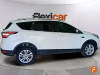 Usado Ford Kuga Trend 120 CV (88 kW) 2018 Blanco SUV