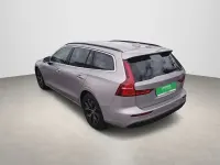 Usado Volvo V60 Core 199 CV (146 kW) 2023 Gris Familiar