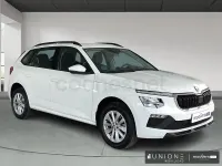 Usado Skoda Kamiq Essence 115 CV (84 kW) 2025 Blanco SUV