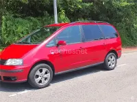 Usado Seat Alhambra Reference 140 CV (102 kW) 2006 Rojo Monovolumen