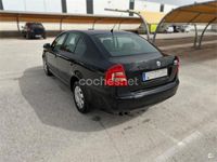 Usado Skoda Octavia 105 CV (77 kW) 2005 Negro Berlina