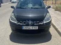 Usado Renault Clio II Authentique 70 CV (51 kW) 2007 Negro Berlina
