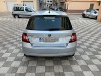 Usado Skoda Fabia 75 CV (55 kW) 2017 Gris / plata Berlina