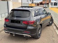 Usado Mercedes GLC220 194 CV (142 kW) 2020 Gris / plata SUV