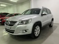 Usado VW Tiguan Sport 140 CV (102 kW) 2009 Gris / plata SUV