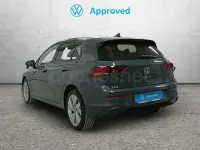 Usado VW Golf VIII 115 CV (84 kW) 2025 Gris / plata Berlina