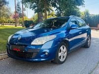 Usado Renault Mégane GrandTour Dynamique 110 CV (80 kW) 2012 Azul Familiar