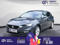 Usado Seat Leon Reference 115 CV (84 kW) 2022 Gris Berlina