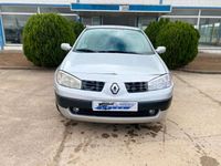 Usado Renault Mégane II Authentique 105 CV (77 kW) 2005 Gris / plata Berlina