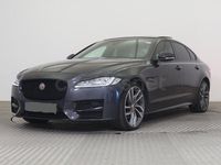 Usado Jaguar XF Prestige 180 CV (132 kW) 2020 Gris / plata Berlina