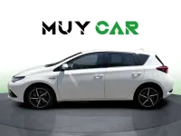 Usado Toyota Auris Hybrid Edition 136 CV (100 kW) 2019 Blanco Utilitario
