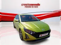 Usado Hyundai i20 100 CV (73 kW) 2024 Verde Utilitario