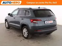 Usado Skoda Karoq Ambition 110 CV (80 kW) 2021 Gris SUV