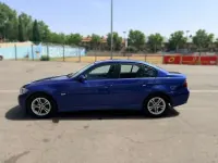 Usado BMW 318 143 CV (105 kW) 2008 Azul Berlina